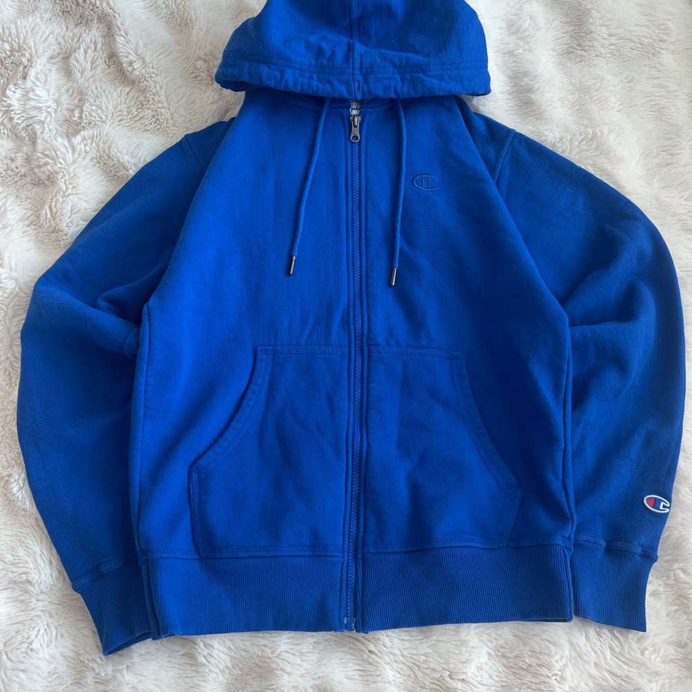 Champion Hoodie – Authentic Athleticwear – Size Small